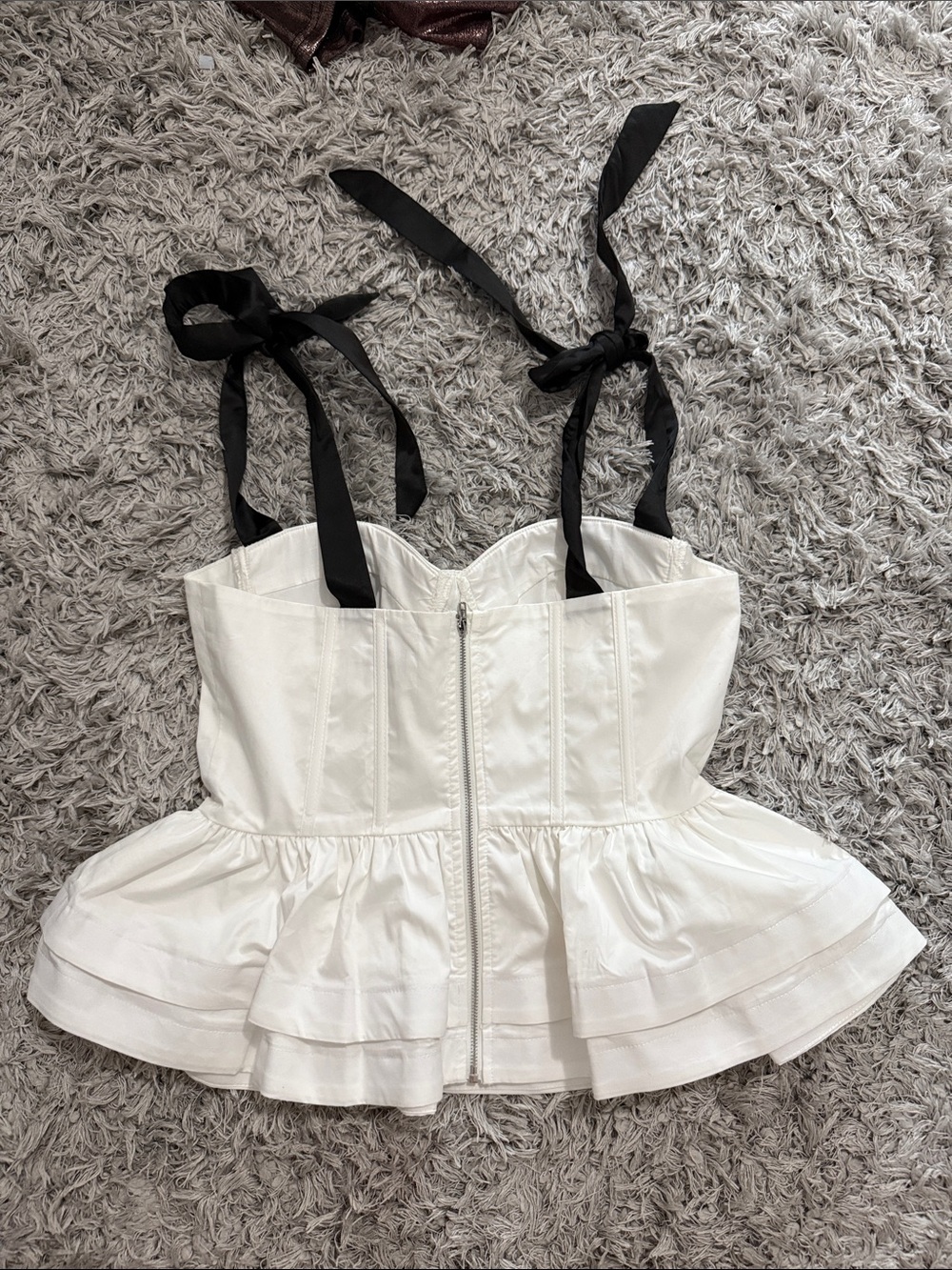 Fashion Nova peplum top - Picture 2 of 3